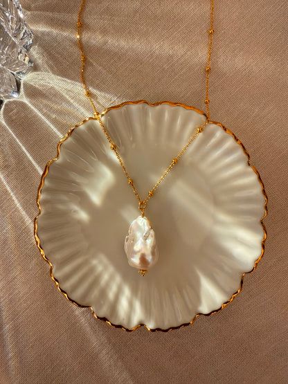 Elodie pearl necklace