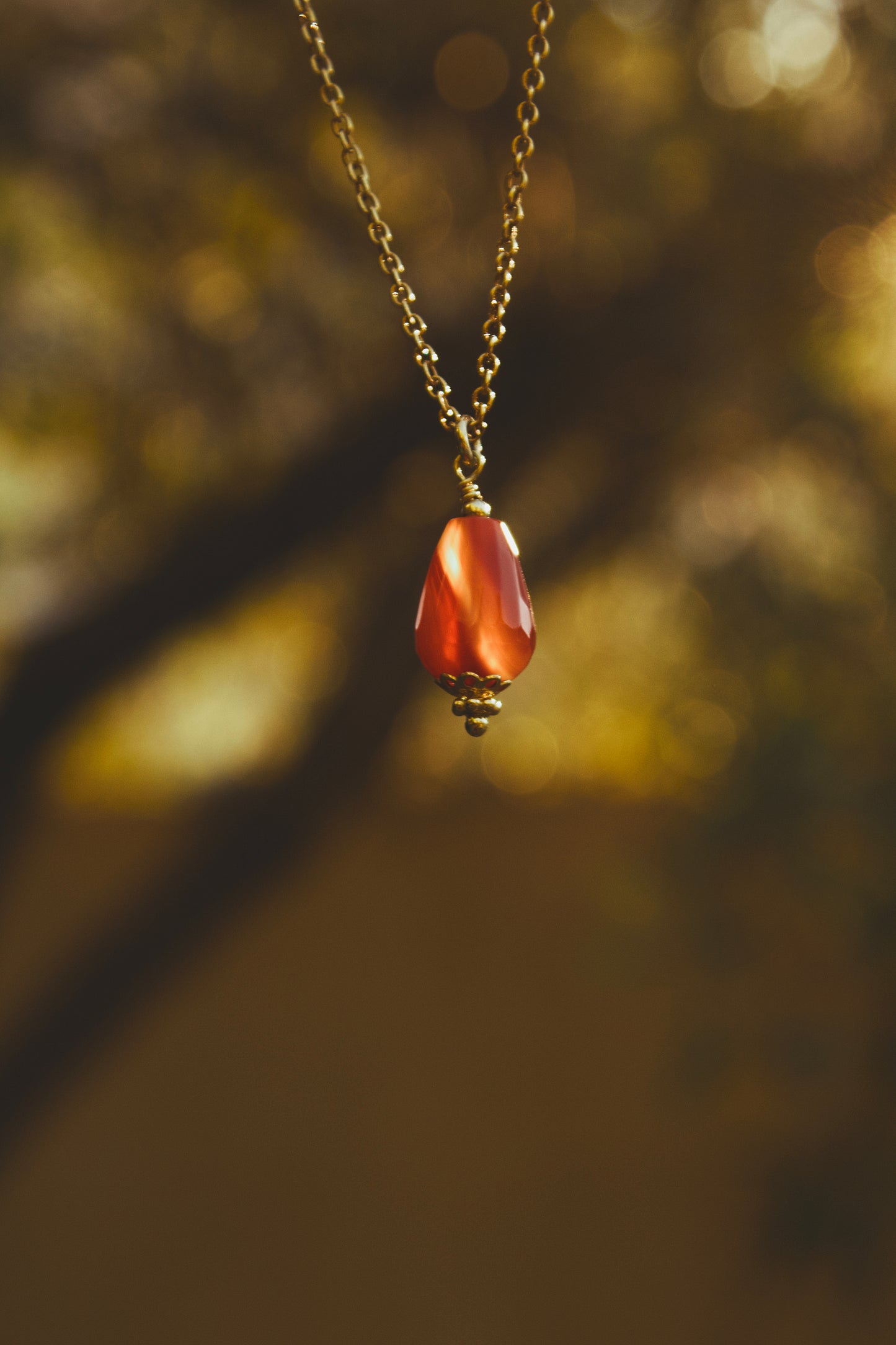 Cornelia pendant necklace-Orange